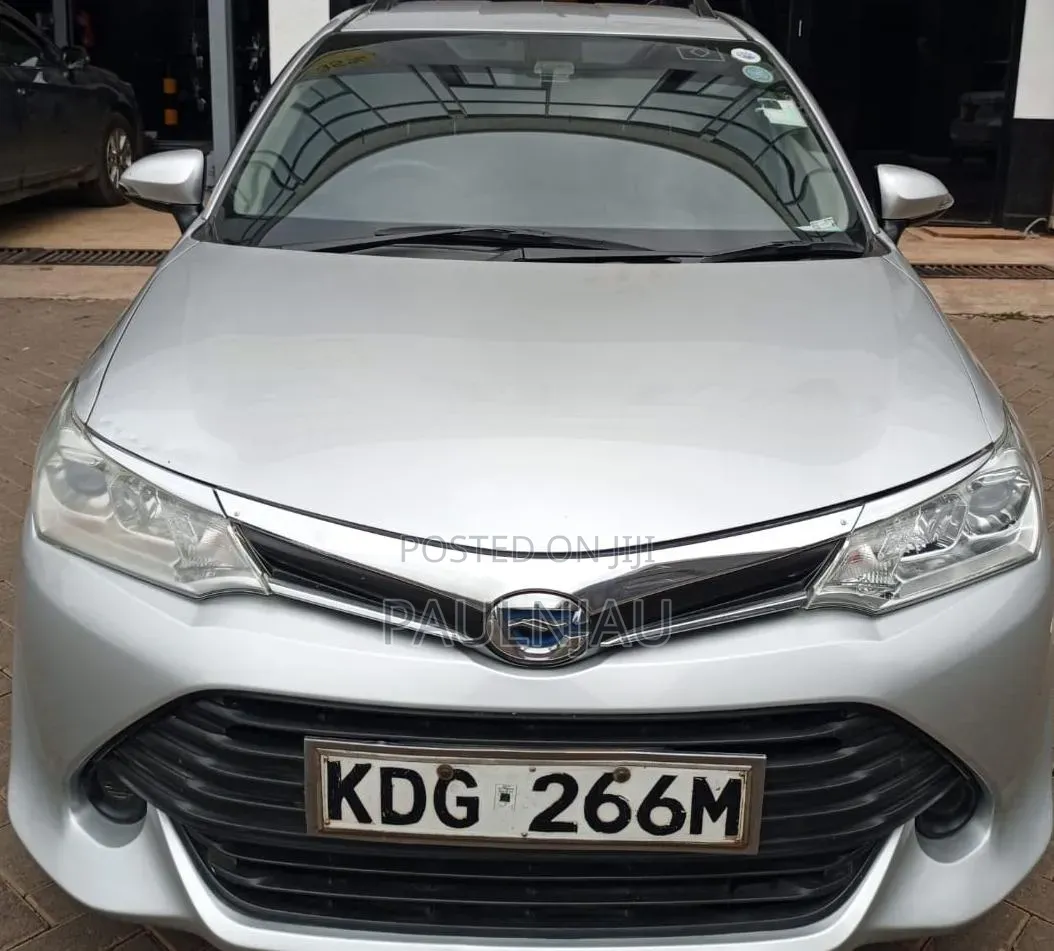 Toyota Corolla Fielder 2014