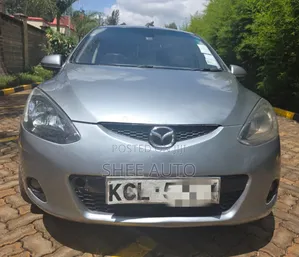 Mazda Demio 2011 Silver