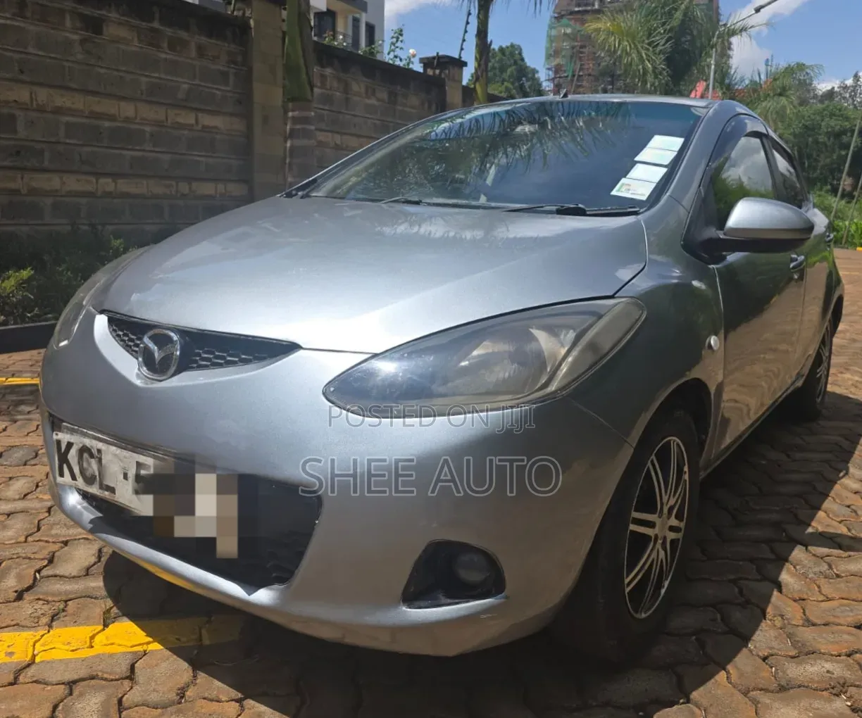 Mazda Demio 2011 Silver