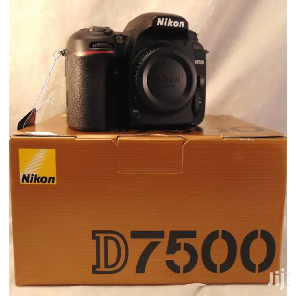 Nikon D7500
