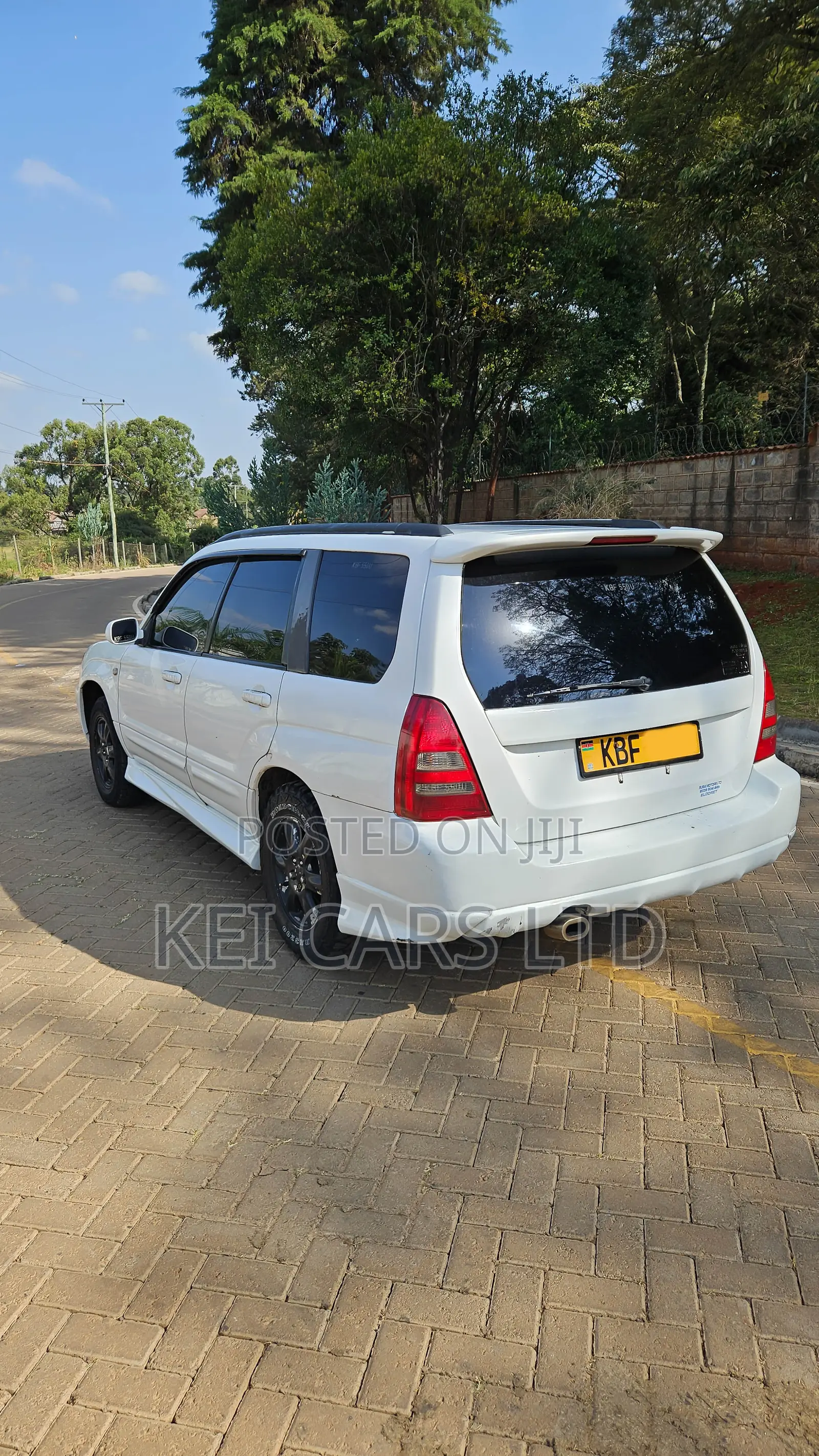 Subaru Forester 2002 White
