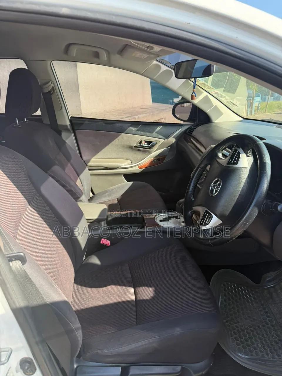 Toyota Premio 1.8 AWD 2015 White