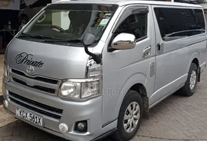 Toyota HiAce 2017 Silver