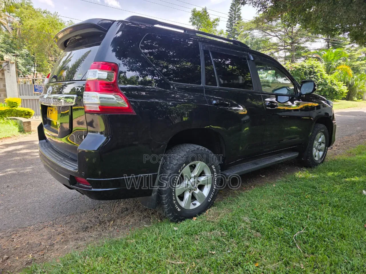 Toyota Land Cruiser Prado 2017 Black
