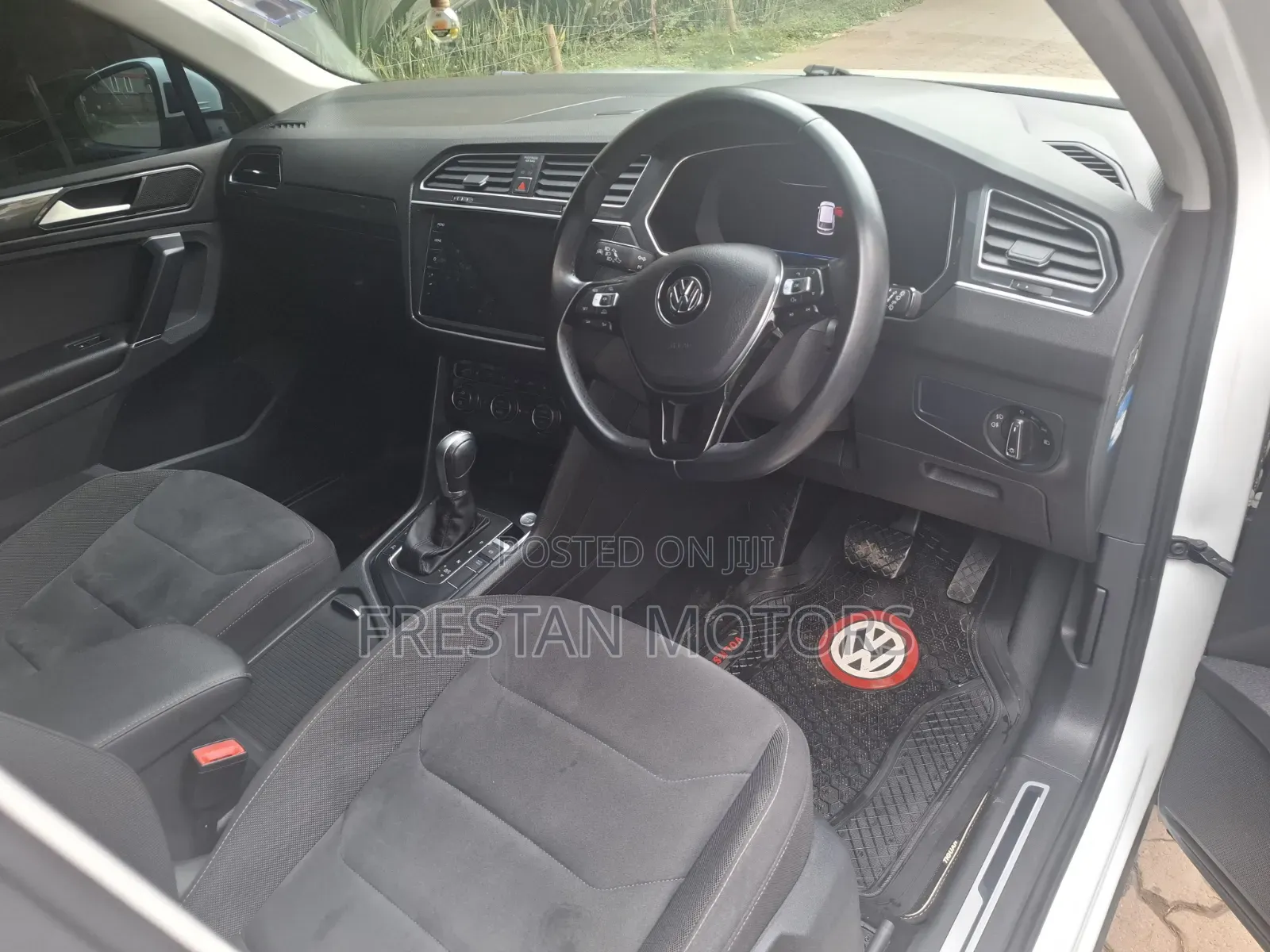 Volkswagen Golf 2017 White