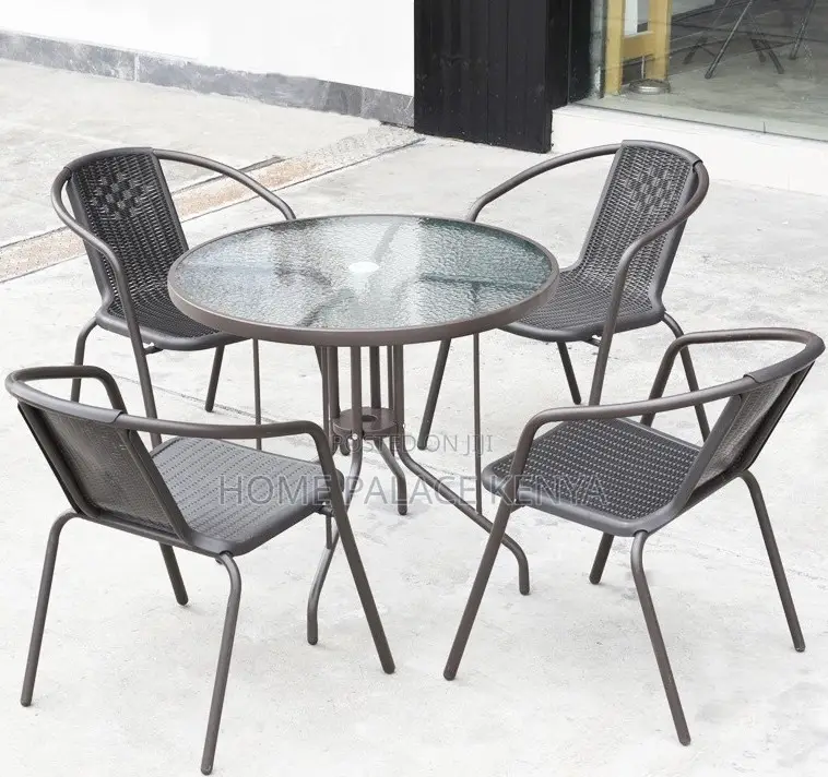 Outdoor Set: 4 Seater Dining Set With Ripple Water Effect Table Top