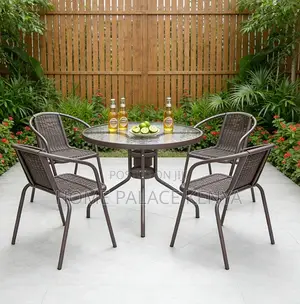 Outdoor Set: 4 Seater Dining Set With Ripple Water Effect Table Top
