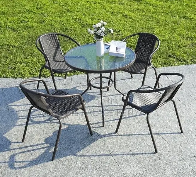 Outdoor Set: 4 Seater Dining Set With Ripple Water Effect Table Top