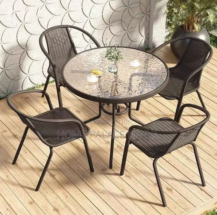 Outdoor Set: 4 Seater Dining Set With Ripple Water Effect Table Top