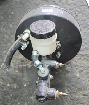Hilux Yn55 and Hilux Yn85 Brake Booster and Brake Master Cylinder