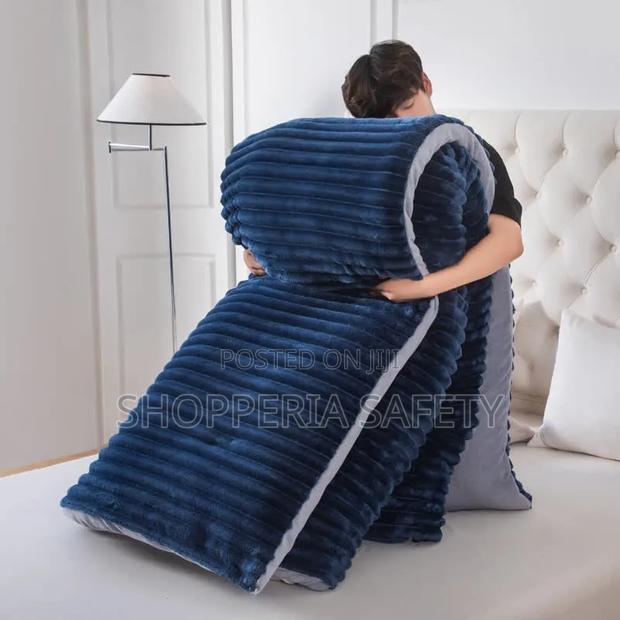 *Single Velvet Duvet