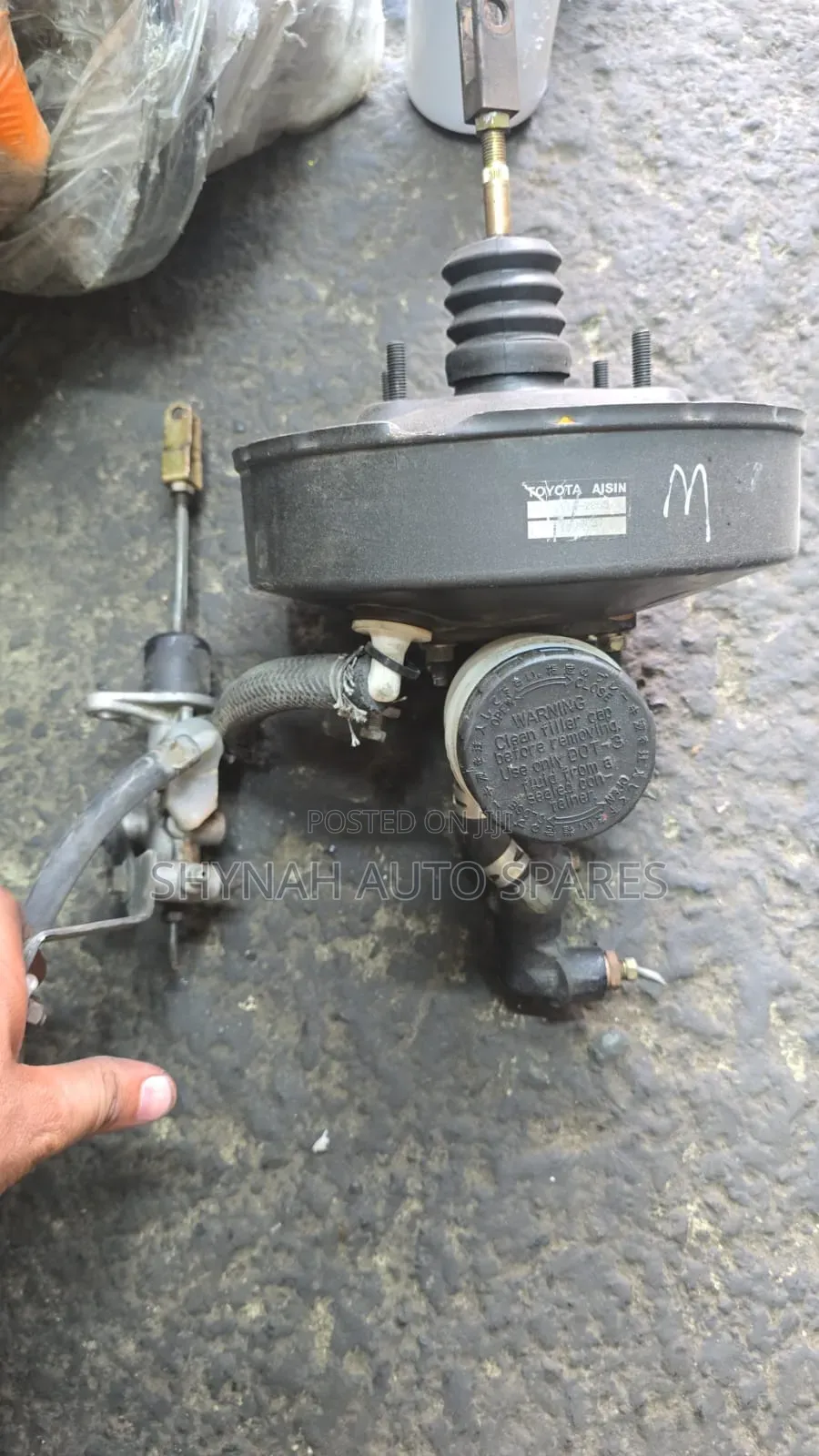 Hilux Yn55 and Hilux Yn85 Brake Booster and Brake Master Cylinder