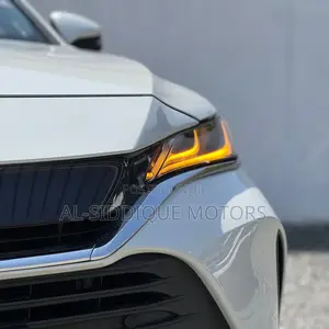Toyota Harrier 2.0 2020  White 