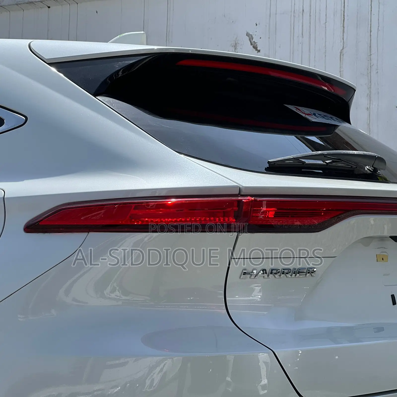 Toyota Harrier 2.0 2020  White 
