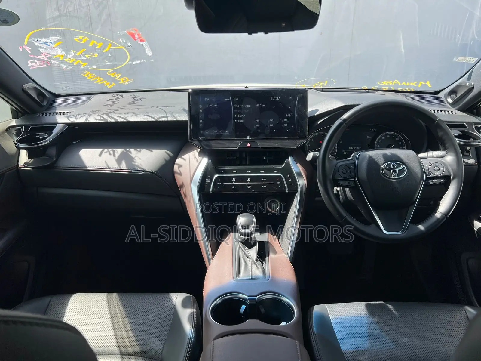 Toyota Harrier 2.0 2020  White 