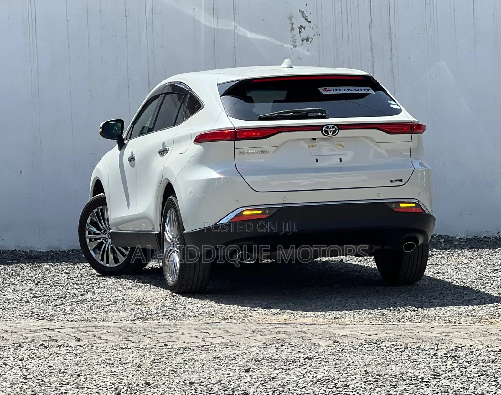 Toyota Harrier 2.0 2020  White 
