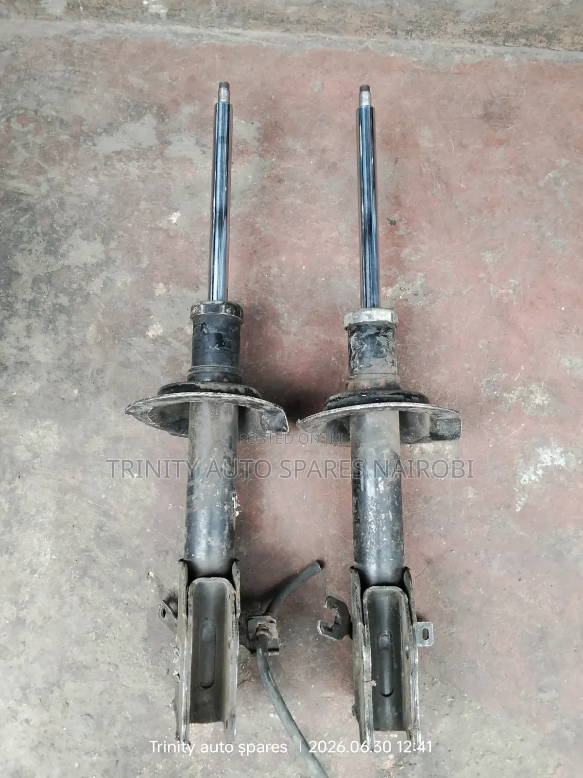 Original Kyb Ex Japan Mazda Tribute Front Shock Absorbers