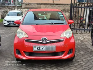 Toyota Ractis 2013 Red