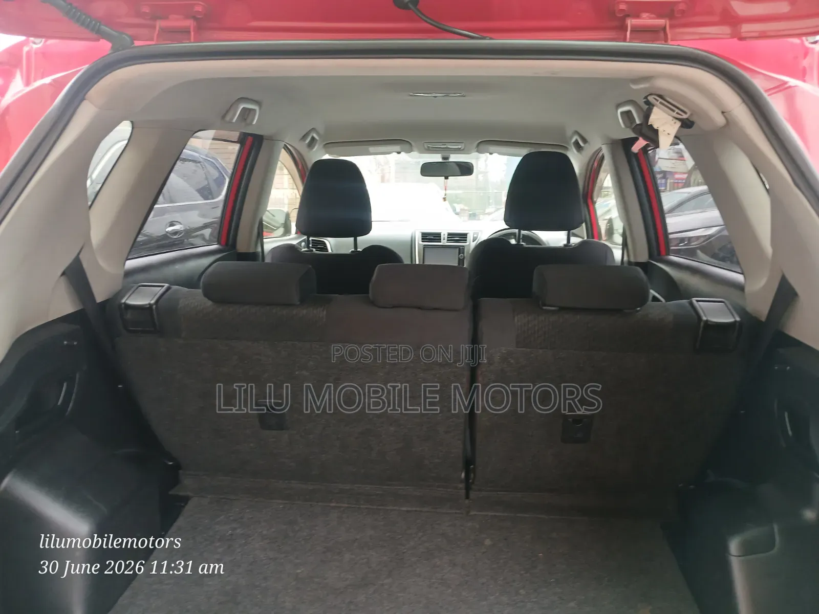 Toyota Ractis 2013 Red