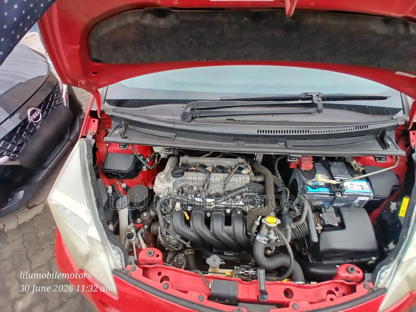 Toyota Ractis 2013 Red