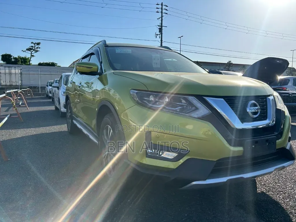 Nissan X-Trail 2019 Green
