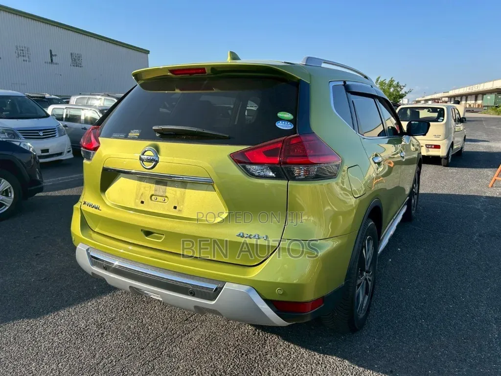 Nissan X-Trail 2019 Green