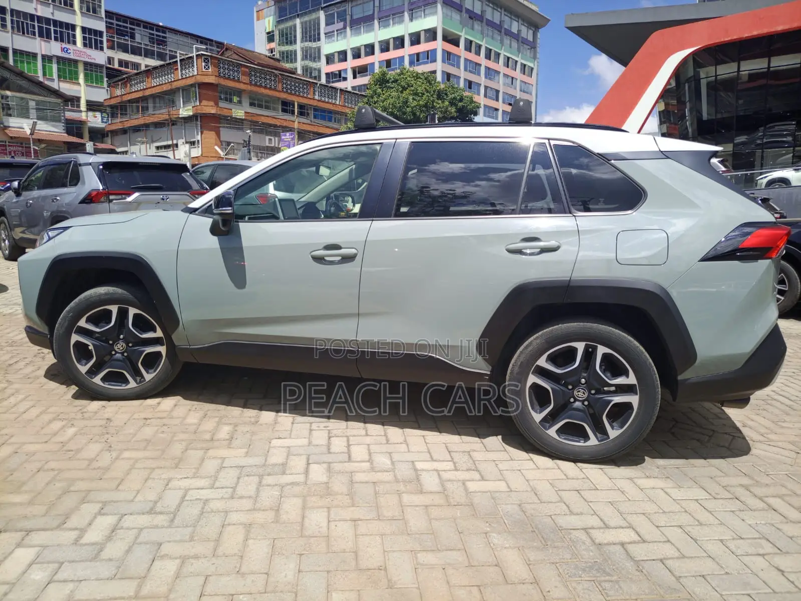 Toyota RAV4 2020 Green