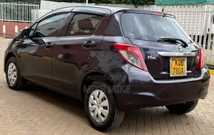 Toyota Vitz 2013 Black