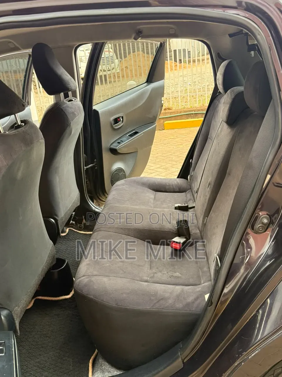 Toyota Vitz 2013 Black