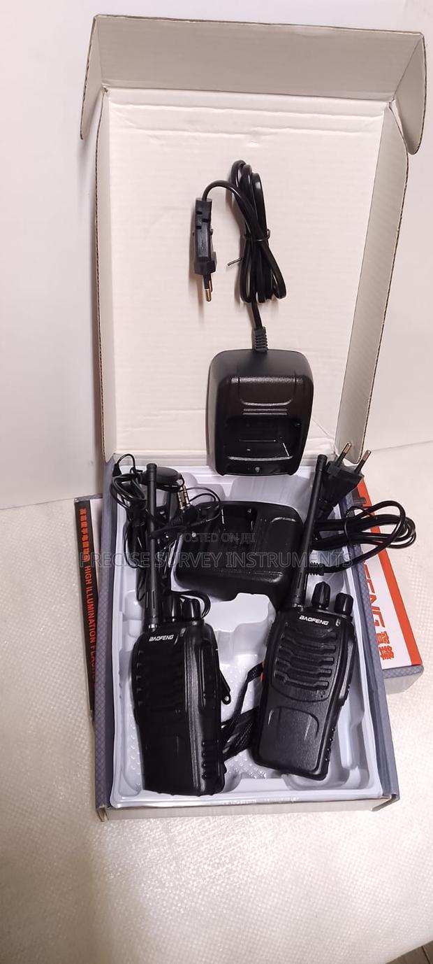 Baofeng Outdoor Adventure Walkie Talkie – Perfect For Exploration - main view