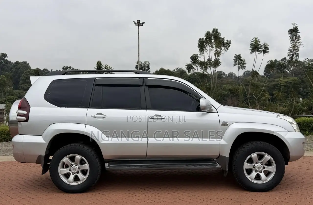 Toyota Land Cruiser Prado 3.0 D-4D 5dr 2007 Silver
