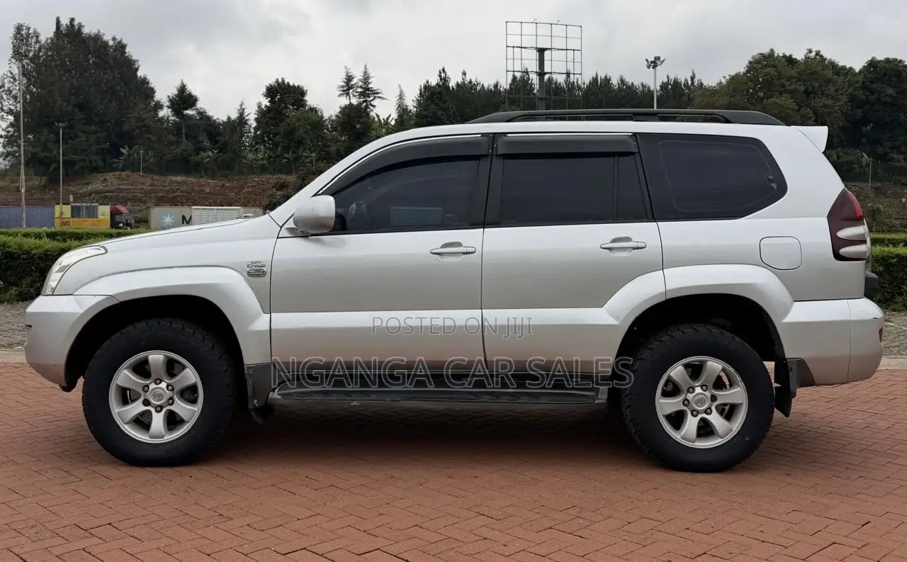 Toyota Land Cruiser Prado 3.0 D-4D 5dr 2007 Silver