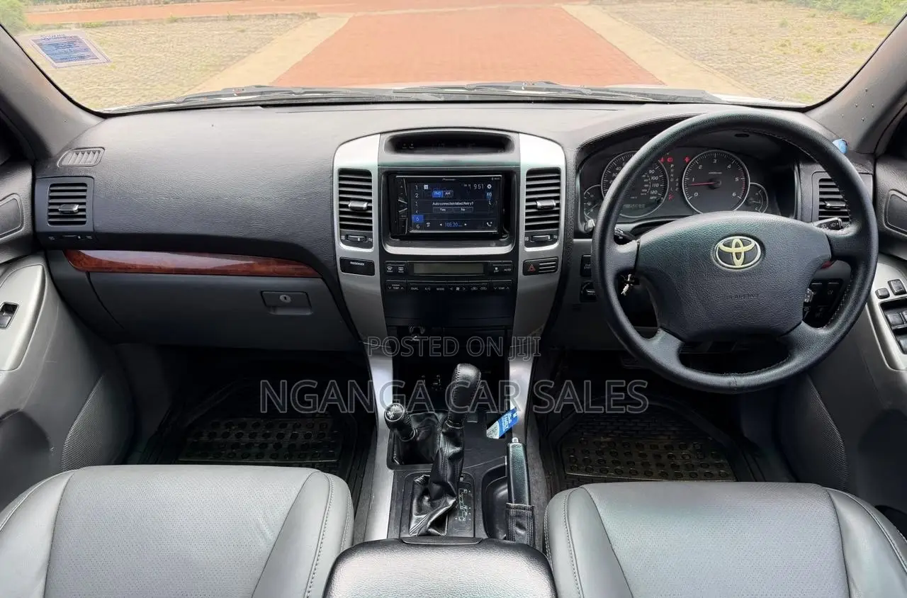Toyota Land Cruiser Prado 3.0 D-4D 5dr 2007 Silver