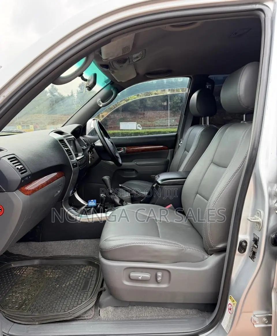 Toyota Land Cruiser Prado 3.0 D-4D 5dr 2007 Silver