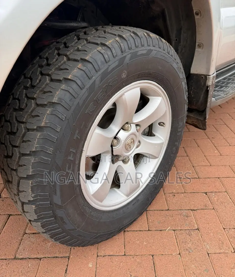 Toyota Land Cruiser Prado 3.0 D-4D 5dr 2007 Silver