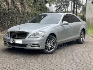 Mercedes-Benz S-Class 2011 Silver