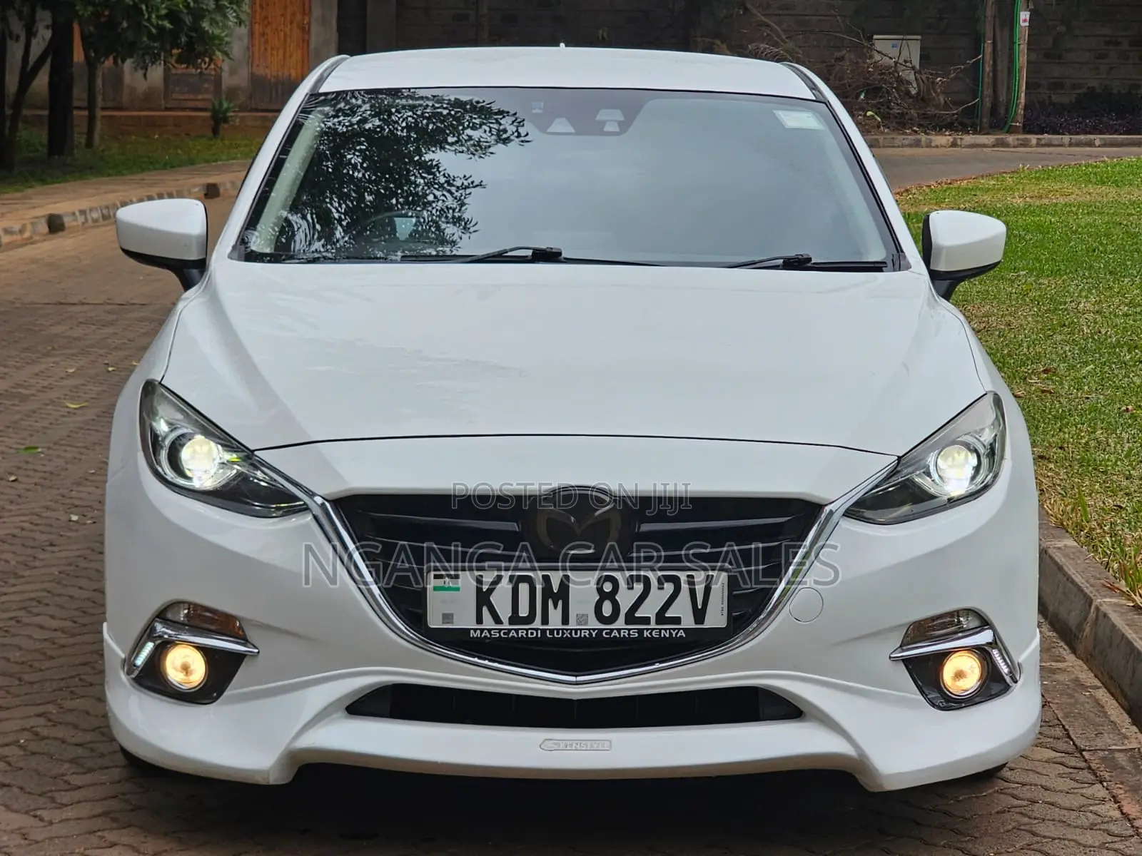 Mazda Axela 2016 White