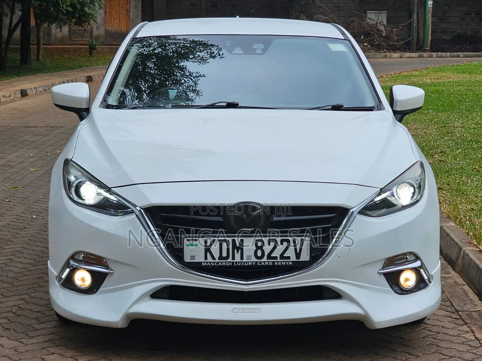 Mazda Axela 2016 White