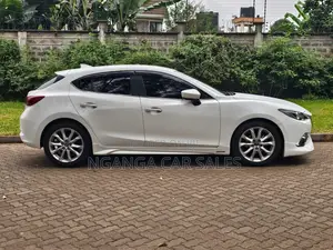 Mazda Axela 2016 White