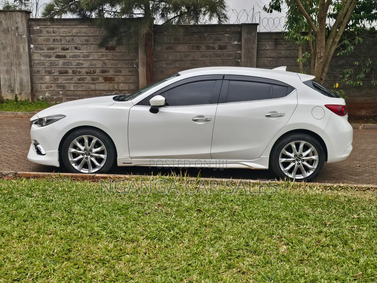 Mazda Axela 2016 White