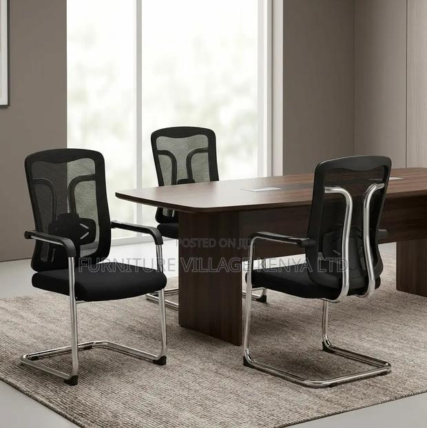 Mesh-Made Office Visitor Seat - thumbnail 2