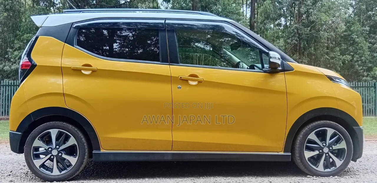 Mitsubishi EK Wagon 2019 Yellow