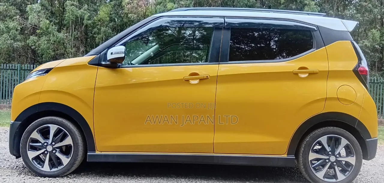 Mitsubishi EK Wagon 2019 Yellow