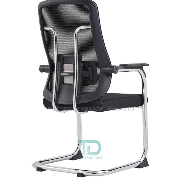 Mesh-Made Office Visitor Seat - thumbnail 12