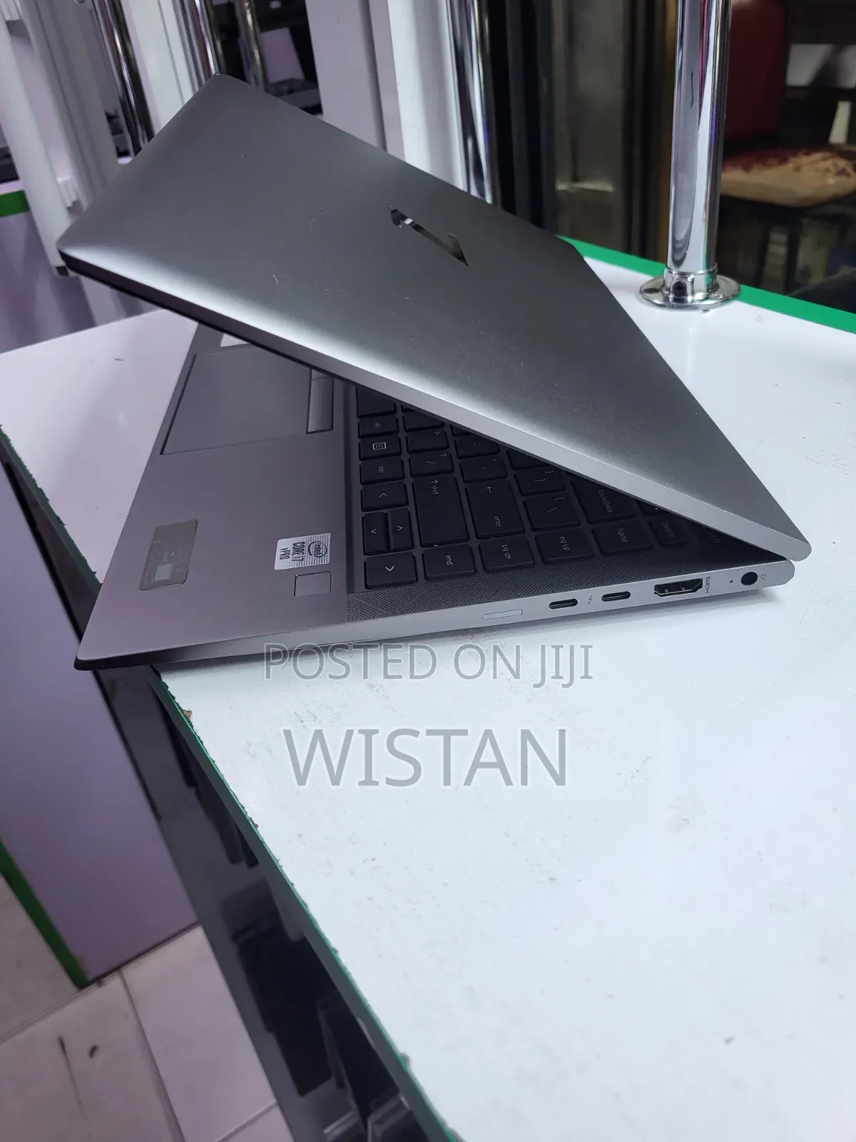 Laptop HP ZBook Firefly 14 G7 16GB Intel Core i7 SSD 256GB
