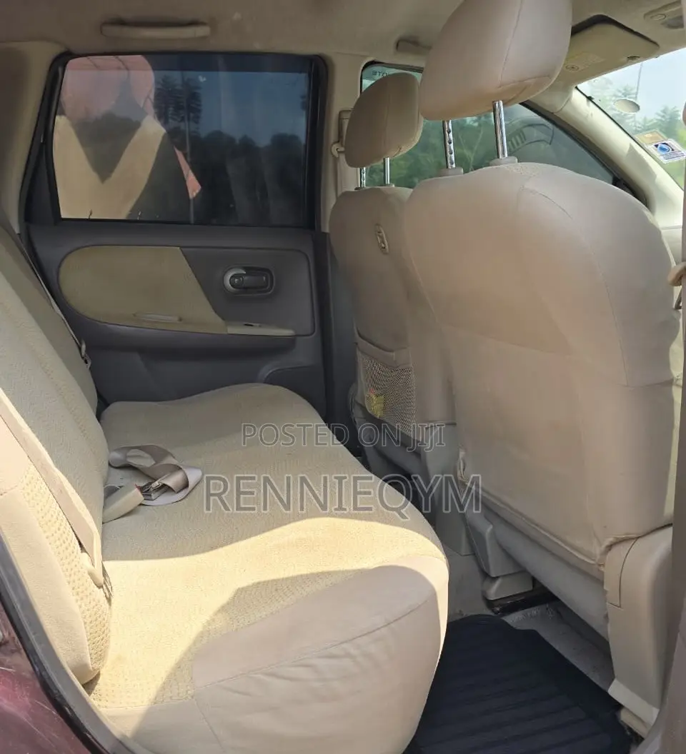 Nissan Note 2011 Burgundy