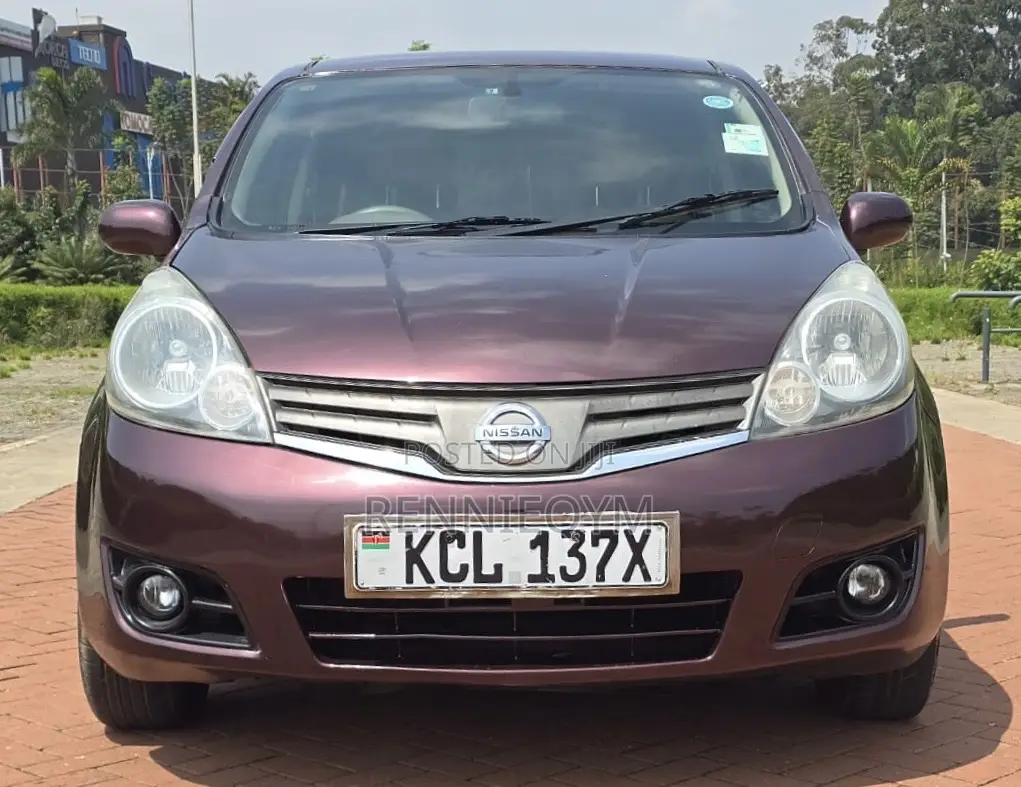 Nissan Note 2011 Burgundy