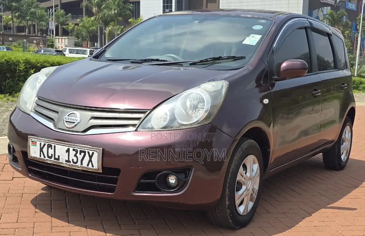 Nissan Note 2011 Burgundy