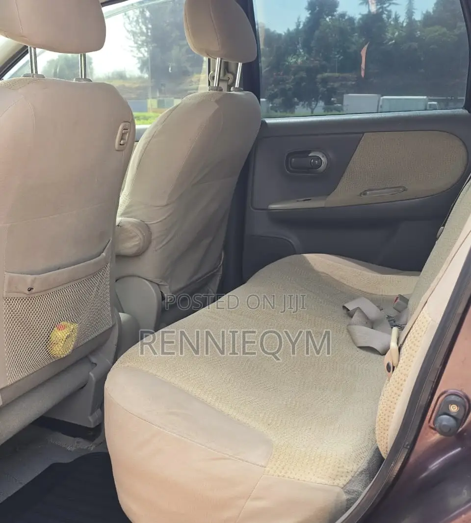 Nissan Note 2011 Burgundy