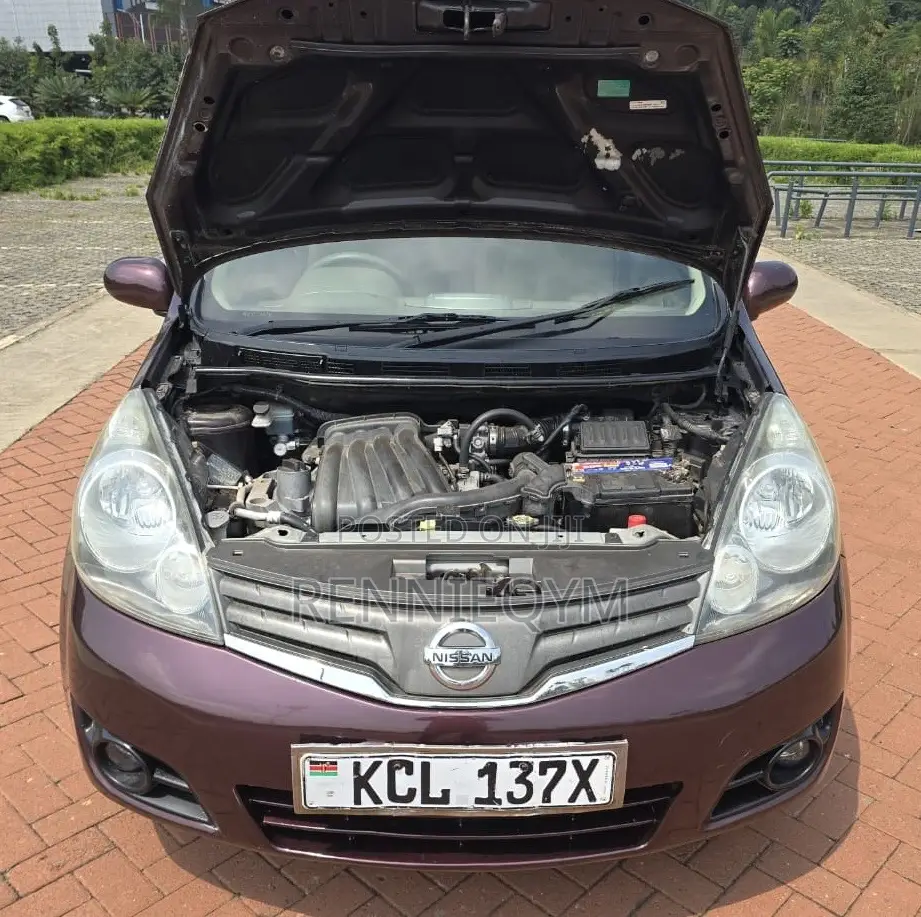 Nissan Note 2011 Burgundy